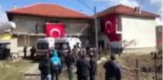 İdlib'de şehit olan Uzman Çavuş Ali Turgut'un ailesine acı haber verildi