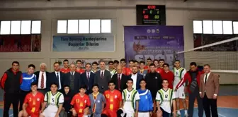 İnegöl'de voleybol ve basketbol finalleri nefes kesti