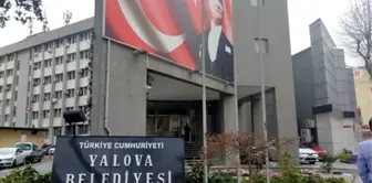 Yalova Belediyesi'nde geçici başkanlığa AK Partili Mustafa Tutuk seçildi