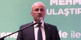 Bakan Turhan: 'İş ve kariyer sahibi olma fırsatını gençlerimizin ayağına getirmiş oluyoruz'