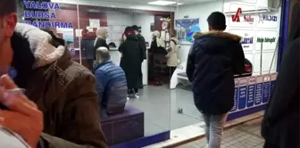 Rize'de öğrenciler otobüs firmalarına akın etti