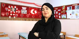 Özlem öğretmen, öğrencilerinin sevgisiyle kanseri yendi