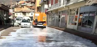 Keban'da yollar dezefenkte ediliyor