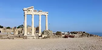 Tarihi Apollon tapınağı sessizliğe büründü