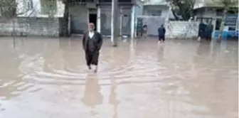 Adıyaman'da yollar göle döndü