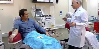 Koronavirüsü yenen doktor, ilk gönüllü plazma bağışçısı oldu