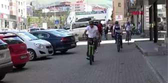 Son dakika haberleri! Erzurum Doğa için pedal çevirip, piknikçilerin çöplerini temizlediler