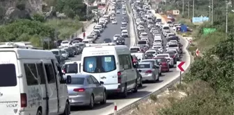 Doğu Akdeniz'in incisi Kızkalesi'nde bayram yoğunluğu