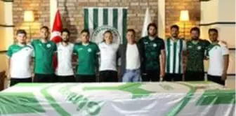 Giresunspor 8 futbolcuyla sözleşme imzaladı