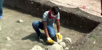 9 bin yıllık alanda yapılan kazıda bir insan iskeleti bulundu