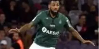 Li M'Vila kimdir? Yann M'Vila kaç yaşında nereli? Li M'Vila hangi pozisyonda oynuyor? Li M'Vila hangi takımlarda oynadı?