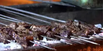 'Kebap diyarı'nda kahvaltının vazgeçilmezi ciğer kebabı