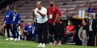 Fatih Terim, kötü ortalar yapan Feghouli'ye sert tepki gösterdi