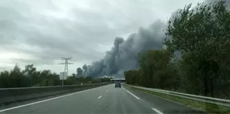 Son dakika gündem: Fransa'da 8 bin metrekarelik depoda yangın