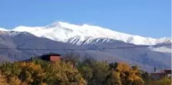 Erzincan'ın yüksek kesimleri beyaz örtüyle kaplandı