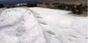 Pamukkale, Kovid-19 salgınına rağmen ilgi görmeye devam ediyor