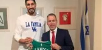 FETÖ'cü Enes Kanter ile fotoğraf çektiren İsrail'in Birleşmiş Milletler temsilcisine tepki yağdı