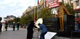 Sakarya'da Öğretmenler Günü kutlandı