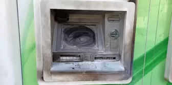 Bankaya sinirlenip ATM'yi yakmak istedi