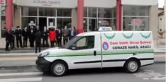 Sivas Belediyesinden Cem Vakfına cenaze nakil aracı