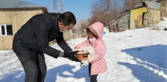 Yüksekova'da öğretmenlerden öğrencilere evlerinde ziyaret