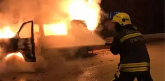 Erzurum'da, seyir halindeki minibüs alev topuna döndü