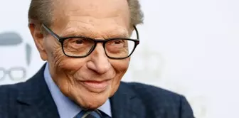 Larry King: ABD'li ünlü TV sunucusu 87 yaşında hayatını kaybetti