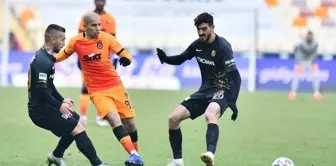 Yeni Malatyaspor maçında sakatlanan Feghouli oyuna devam edemedi