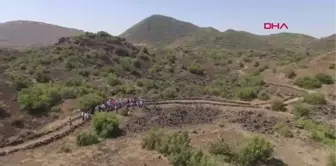 MANİSA Kula-Salihli UNESCO Global Jeoparkı'ndaki ayak izleri 5 bin yıllık çıktı