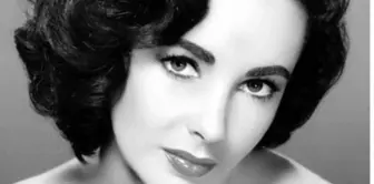 Elizabeth Taylor kimdir? Elizabeth Taylor ne zaman öldü? Elizabeth Taylor biyografisi!