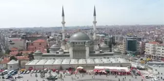 Taksim'e yapılan cami açılışa hazırlanıyor