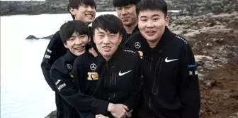 Xiaohu, iki farklı rolde uluslararası bir kupa kazanan ilk League of Legends oyuncusu oldu