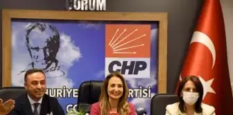 CHP Kadın Kolları Genel Başkanı Nazlıaka, Çorum'da partilileriyle bir araya geldi