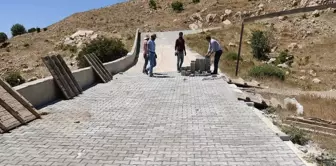 Ergani'deki Makam Dağı yolu yenileniyor