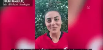 A Milli Kadın Futbol Takımı oyuncularından Merve Akpınar'a destek