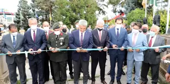 Sayın Valimiz Mehmet Makas, 15 Temmuz Kronoloji Sergisi ile 15 Temmuz Konulu Kitap Sergisi'nin Açılışını Gerçekleştirdi