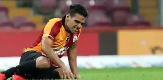 PSV maçının hazırlıklarını sürdüren Galatasaray'da Falcao sakatlığı sebebiyle antrenmana katılmadı