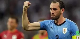 Dünyaca ünlü futbolcu Diego Godin, Beşiktaş'tan teklif aldığını duyurdu