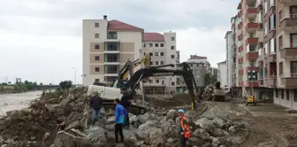 Arhavi'de hasar tespit ve temizlik çalışmaları devam ediyor