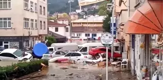 Son dakika haberi... Sel felaketinin vurduğu Bozkurt'ta çatılarda kurtarılmayı bekleyenler var