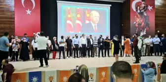 AK Parti'den şölen gibi tören