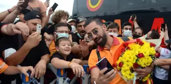 Galatasaray kafilesi coşkuyla karşılandı