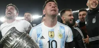 Pele'nin rekorunu tarihe gömen Messi, hüngür hüngür ağladı