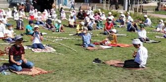 Son dakika haber: Çocuklar Millet Bahçesi'nde namaz kıldı