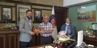 Meclis eski Başkanı Cemil Çiçek Sındırgı'yı ziyaret etti