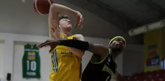 Frutti Extra Cup: ALBA Berlin: 101 Yukatel Merkezefendi Belediyesi Basket: 92