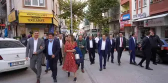 CHP'li belediye başkanları esnafı ziyaret etti, Atatürk Parkı'nı gezdi