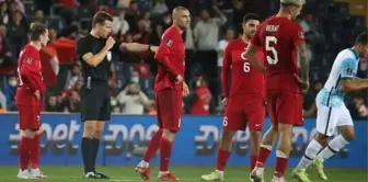 Eski milli futbolcudan TFF'ye milliyetçilik göndermesi! Yeni hoca önerisi de yaptı