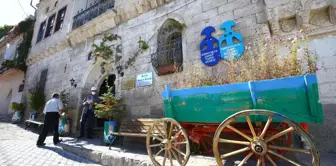 Kapadokya'daki müzede 80 ülkenin kültürünü yansıtan folklorik bebekler sergileniyor