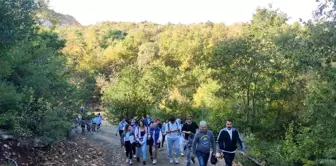 Manyaslı gençlerden doğa yürüyüşü